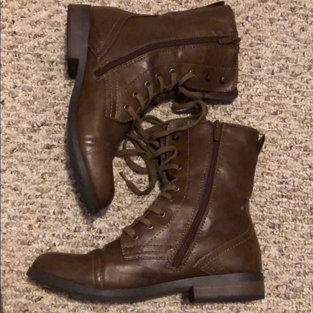 Zip/ lace up boots